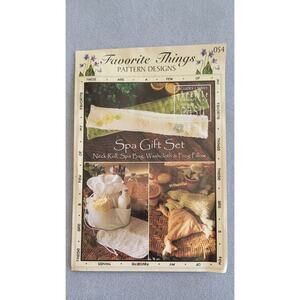 FAVORITE THINGS Pattern Designs-054 Spa Gift Set w/Neck Roll, Bag, Pillow-One Sz